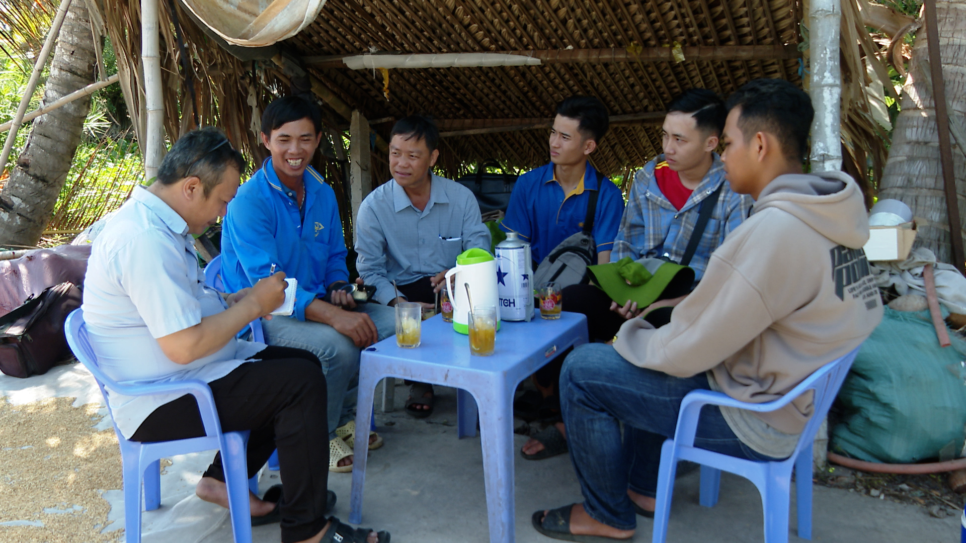SINH VIÊN NĂM CUỐI NGÀNH BẢO VỆ THỰC VẬT, KHOA NÔNG NGHIỆP VÀ THỦY SẢN, TRƯỜNG ĐẠI HỌC BẠC LIÊU THAM GIA THỰC TẬP TỐT NGHIỆP TẠI CÁC ĐƠN VỊ CHUYÊN MÔN NÂNG CAO KỸ  NĂNG NGHỀ NGHIỆP TƯƠNG LAI 